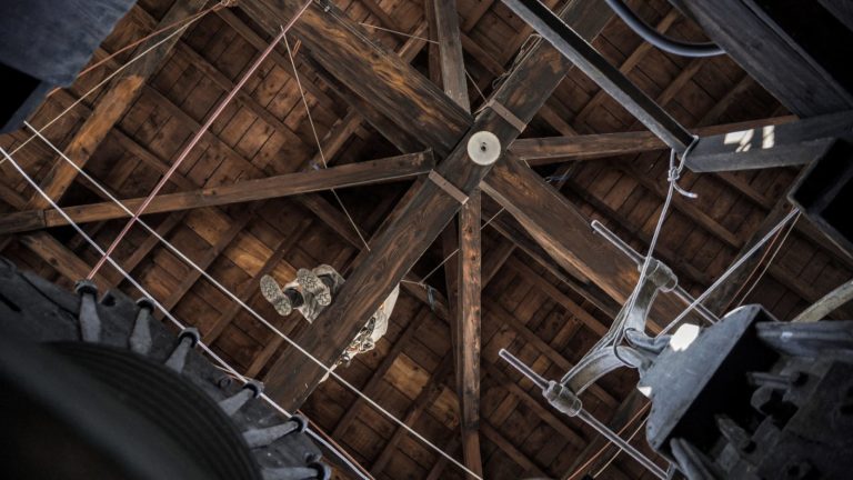cathédrale saint jean dépoussiérage charpente entretien nettoyage