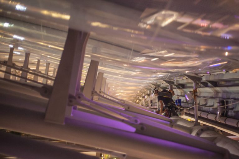 Nettoyage par Everest de la structure métallique du Pôle loisirs Confluence